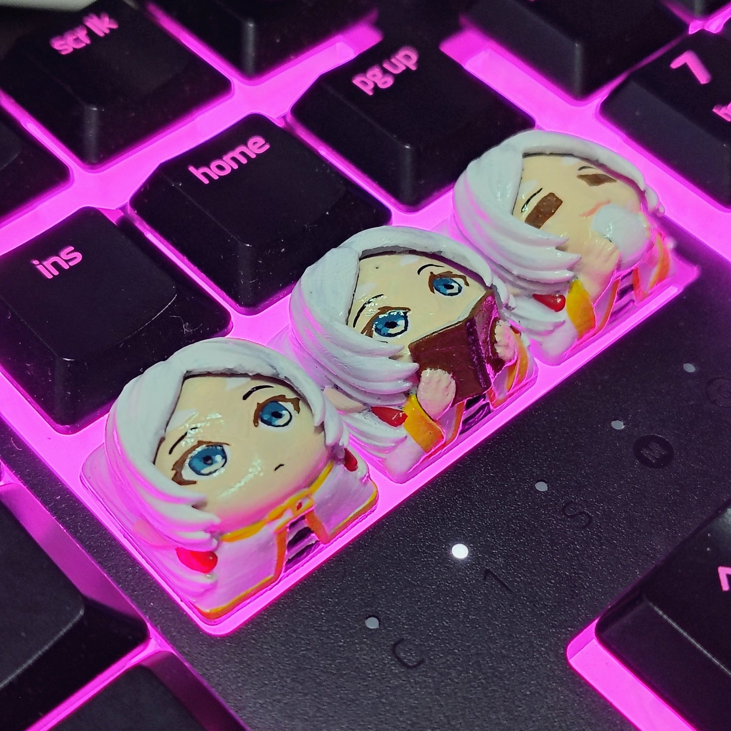 Sousu no FrierenCustom Keycap Set - 3D Printed and Hand Painted - Model by Nomnom Figures