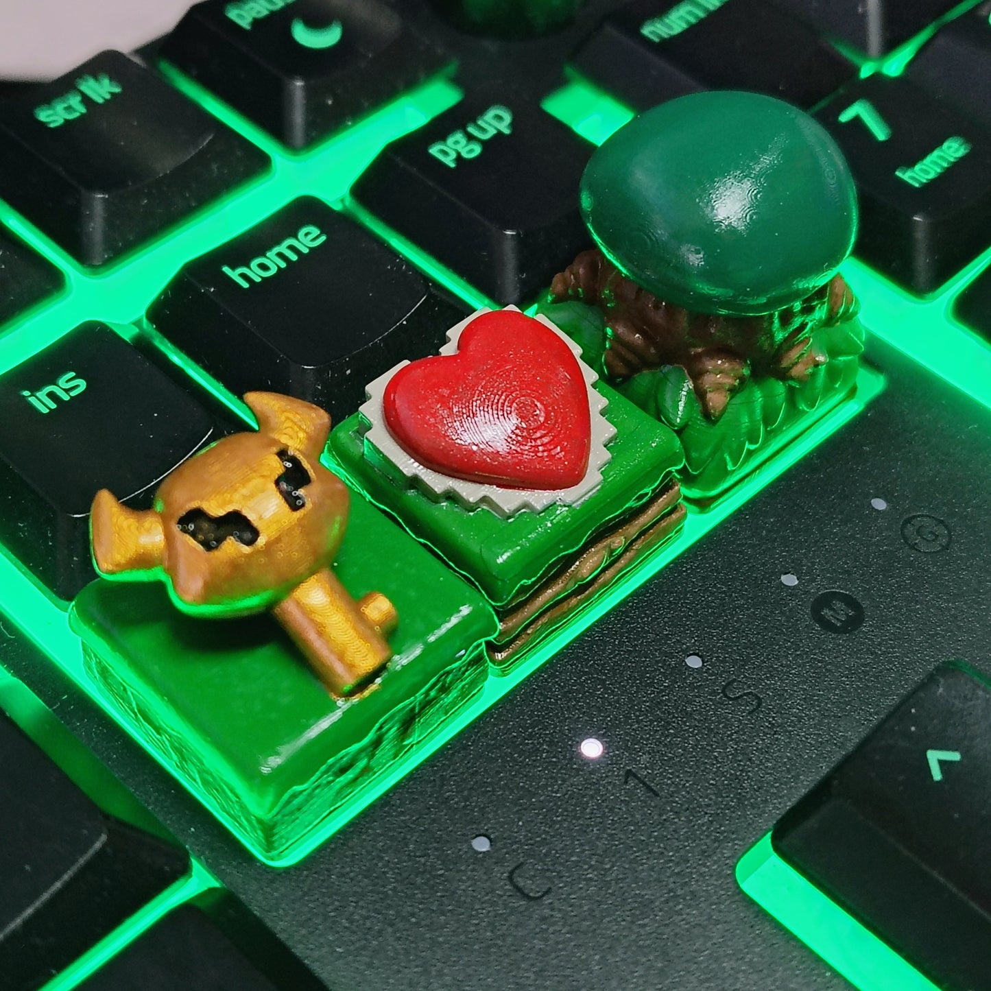 Link to the Past Keycap Set - 3D Printed and Handpainted - Models by Nomnom Figure