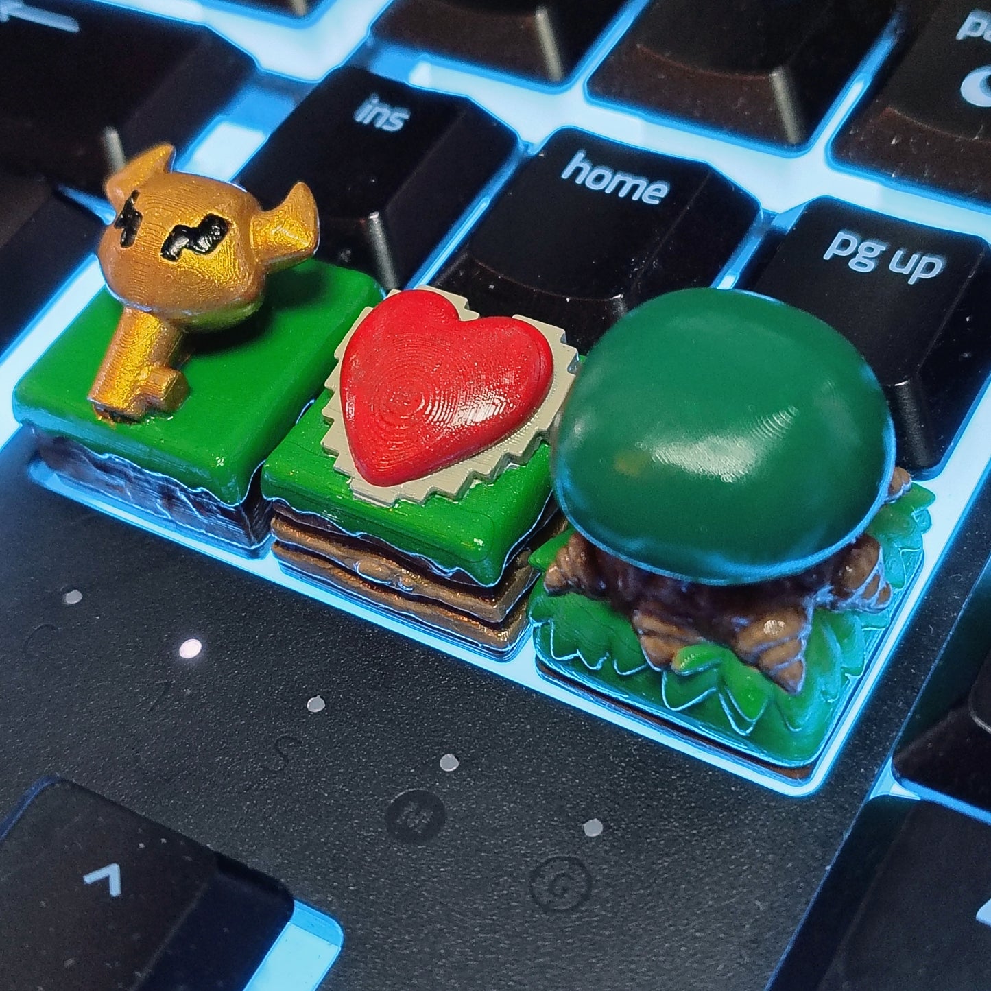 Link to the Past Keycap Set - 3D Printed and Handpainted - Models by Nomnom Figure